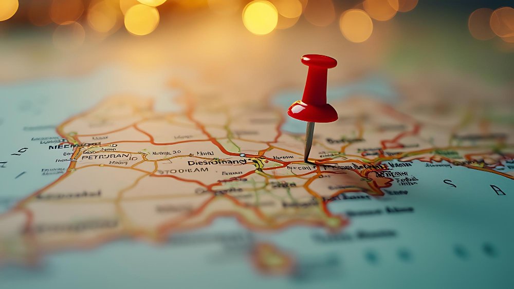 Emphasizes the search for belonging and the emotional geography of LGBTQ+ adults navigating distance and estrangement from parents.